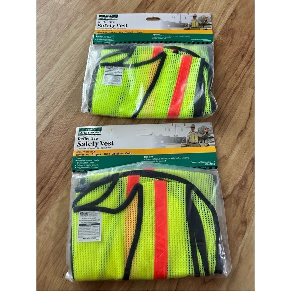 MSA Safety Works High Visibility Vest  Reflective One Size Fits Most 2x hiking